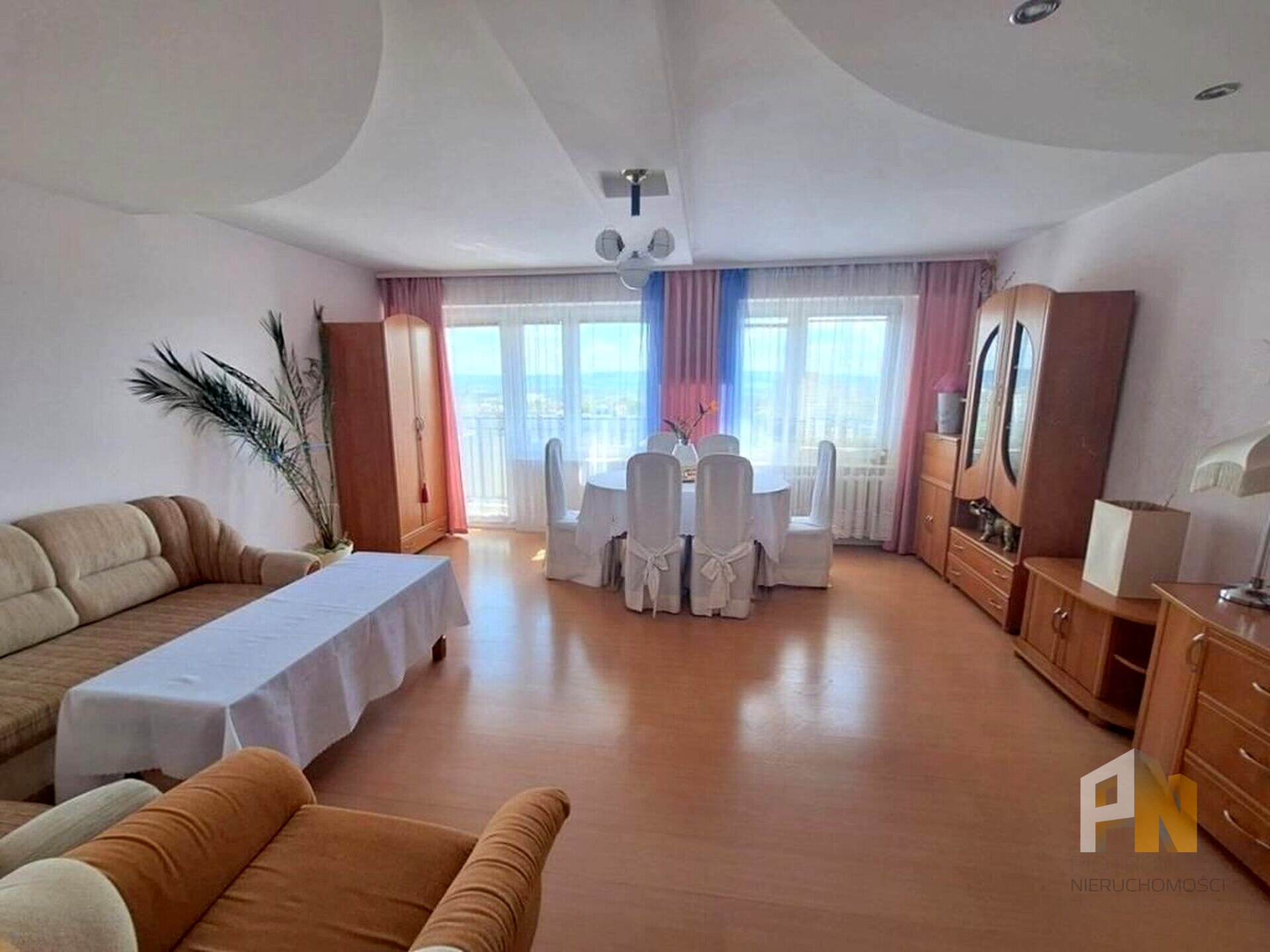 Przestronne mieszkanie 60m2 - zdjęcie 2