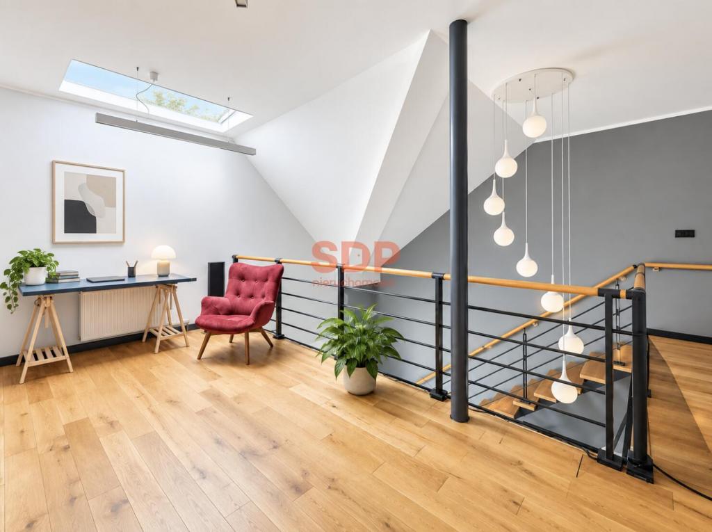 Mieszkanie 76 m², Wrocław, Wiejska - zdjęcie 1