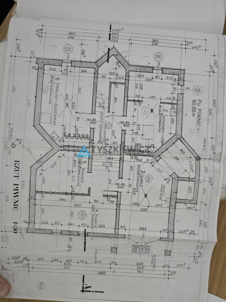 Przestronny dom rodzinny 250 m² - zdjęcie 27