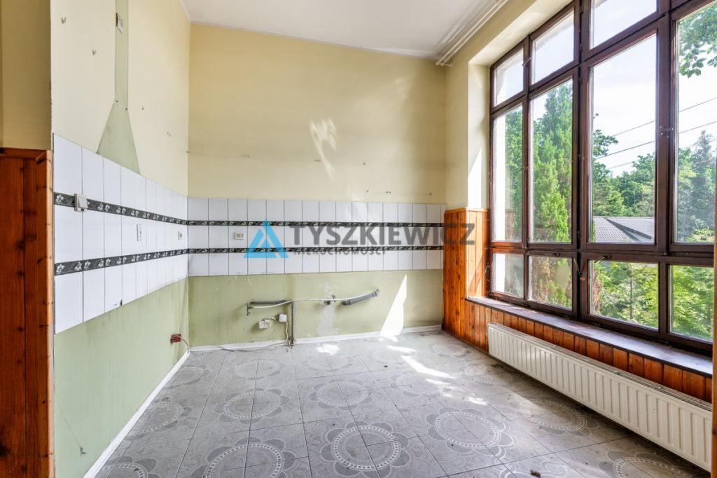 Przestronny dom rodzinny 250 m² - zdjęcie 5