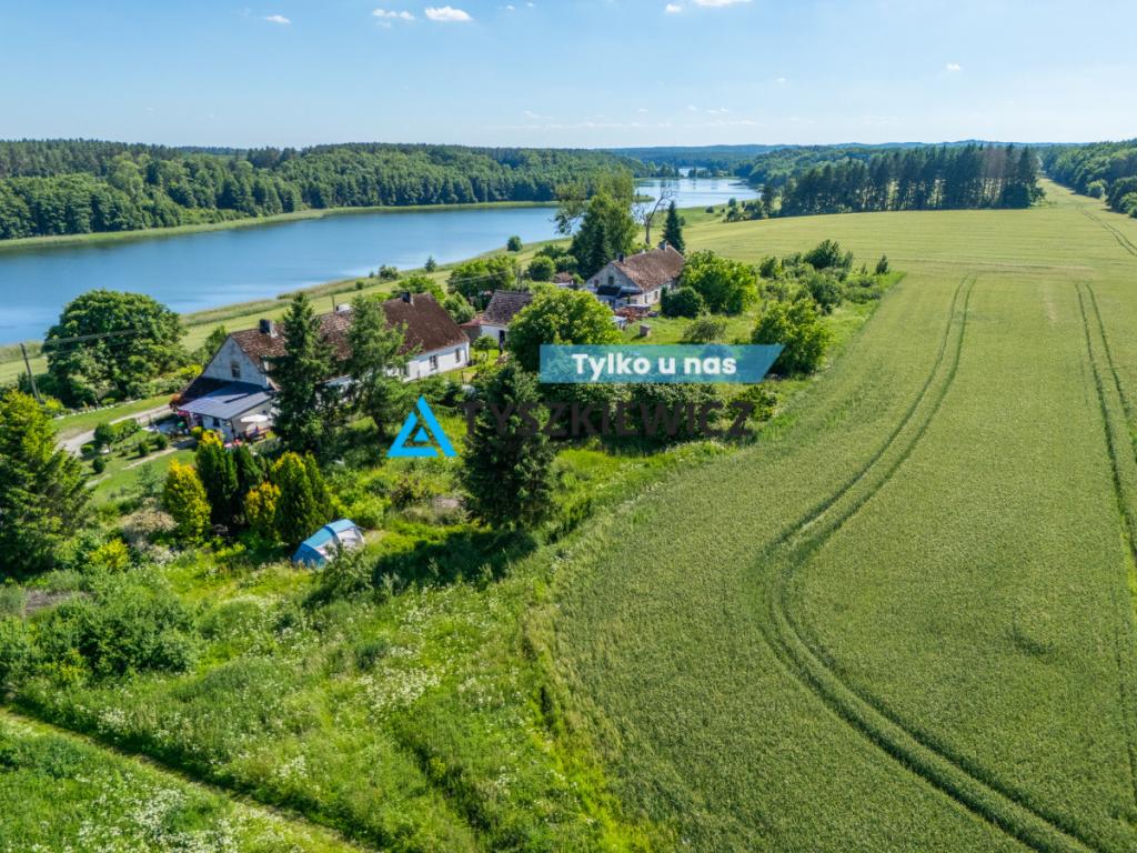 Duża działka budowlana z widokiem na jezioro! - zdjęcie 1
