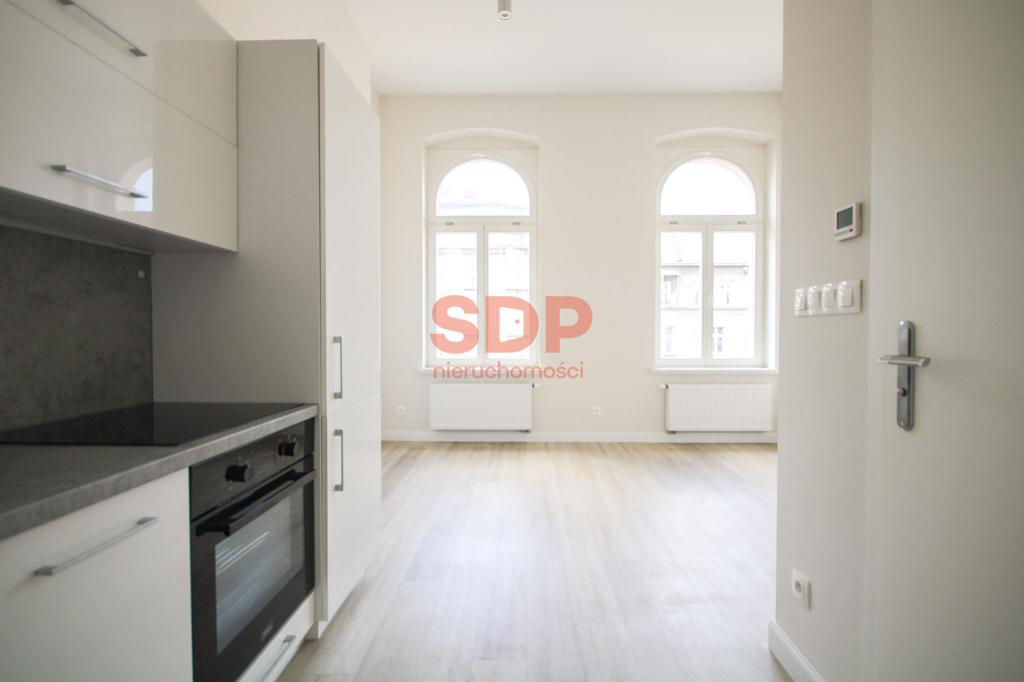 Mieszkanie 35&nbsp;m², Katowice, Warszawska - zdjęcie 2