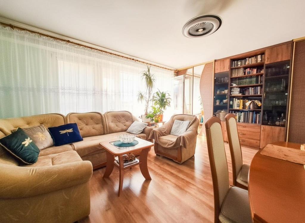 Mieszkanie 70&nbsp;m², Ełk, Jana Piwnika - Ponurego - zdjęcie 2