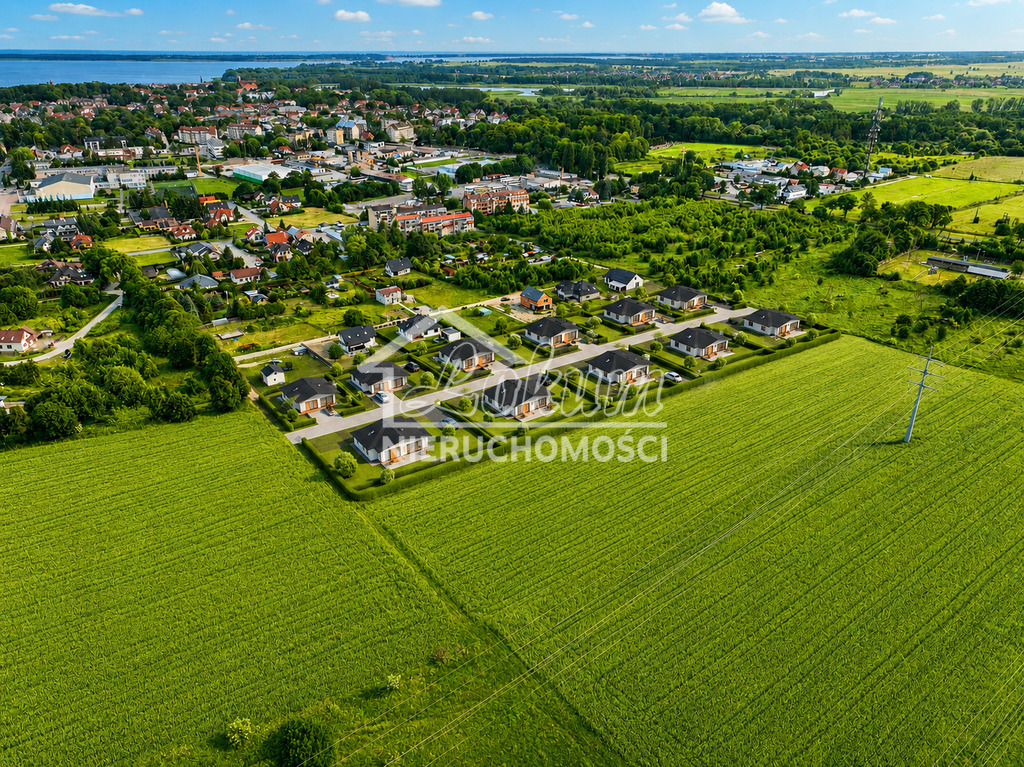 Działka budowlana 580 m², Kamień Pomorski - zdjęcie 1