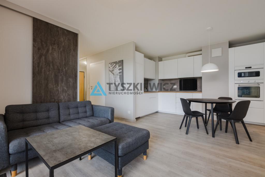 Apartament z miejscem w hali, w sercu Gdyni 49 m2 - zdjęcie 13