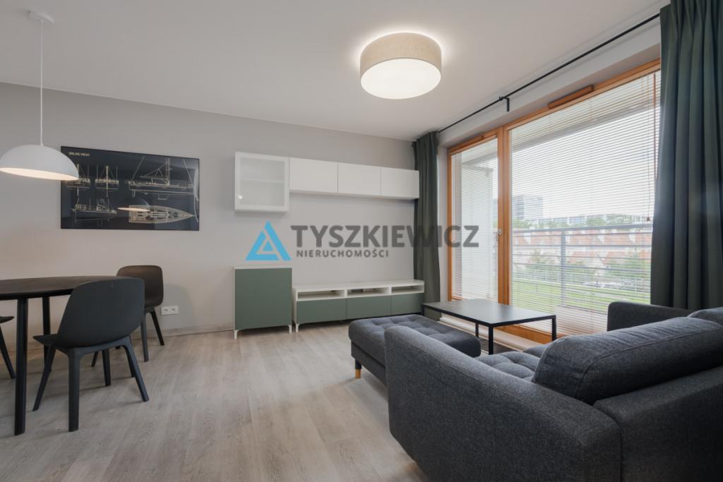 Apartament z miejscem w hali, w sercu Gdyni 49 m2 - zdjęcie 10