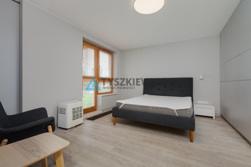 Apartament z miejscem w hali, w sercu Gdyni 49 m2 - zdjęcie 7