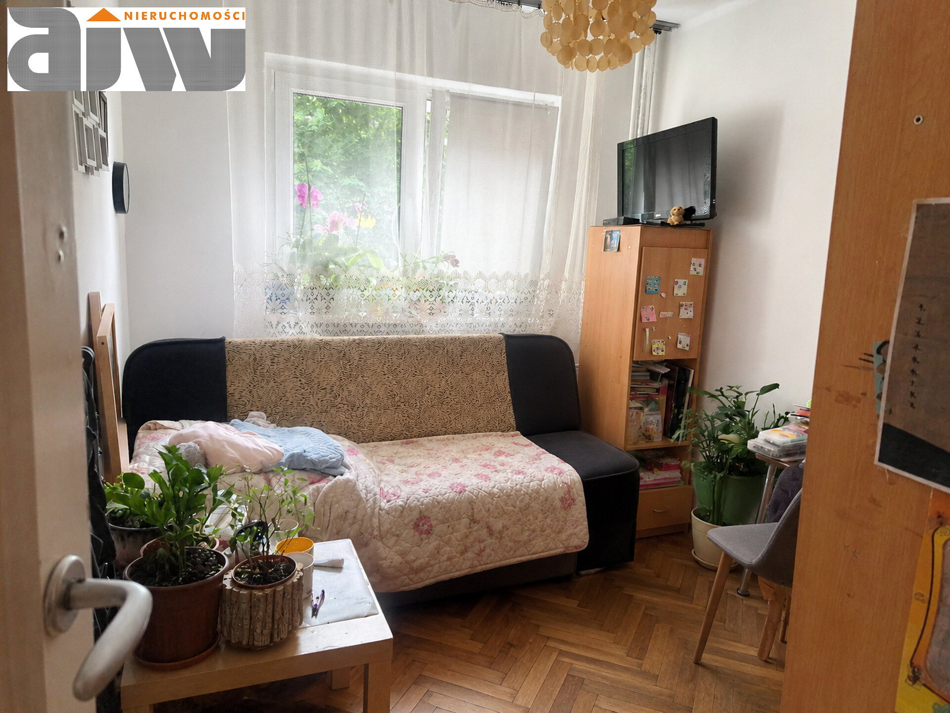 Mieszkanie 42 m2 dwa osobne pokoje, kuchnia świetka komunikacja - zdjęcie 3