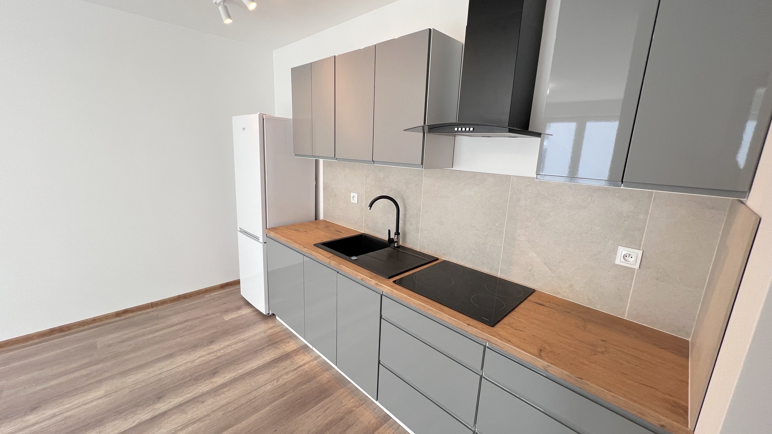 3 pokojowe w Nowym Centrum Lubonia - zdjęcie 17