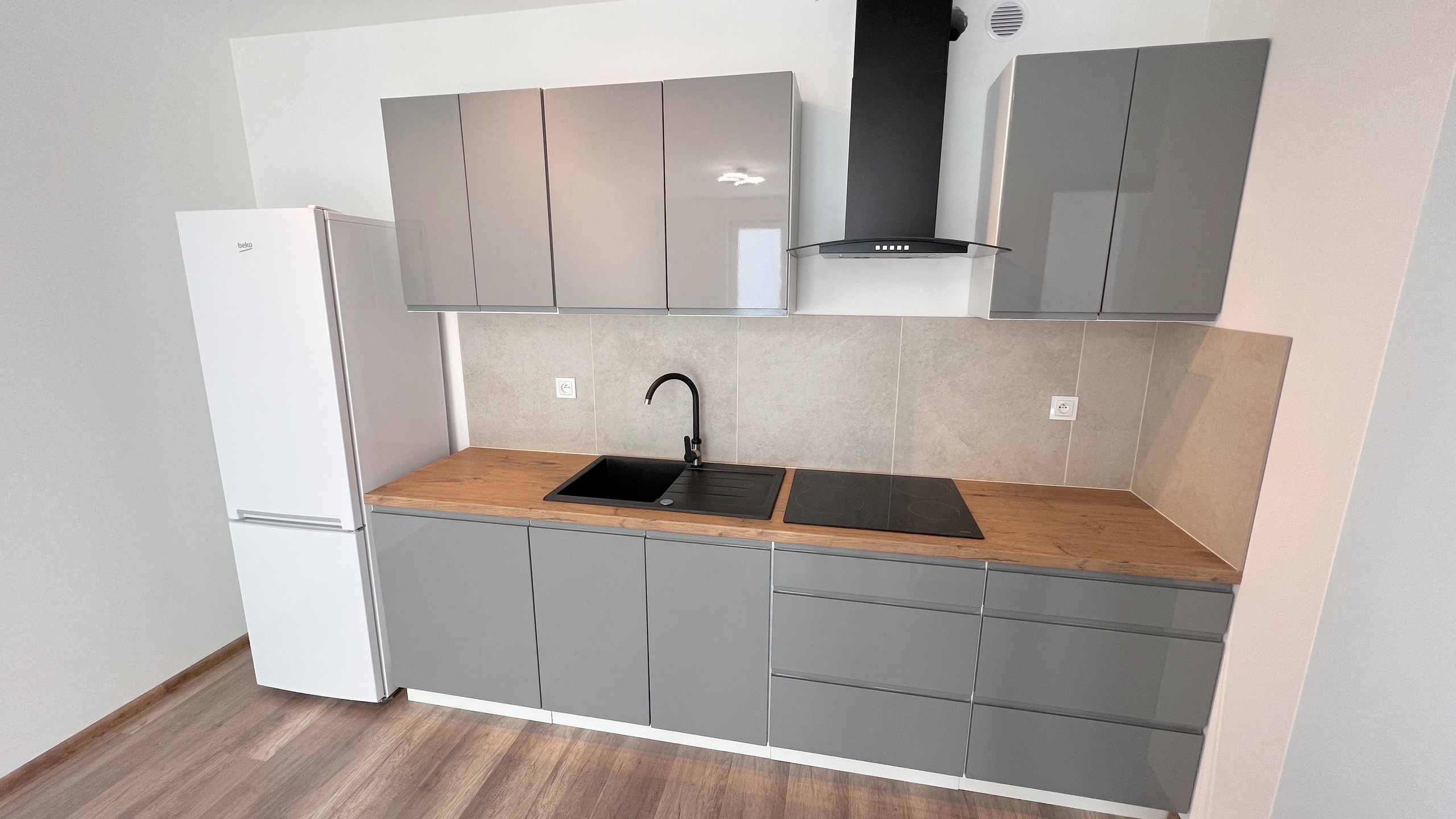 3 pokojowe w Nowym Centrum Lubonia - zdjęcie 9