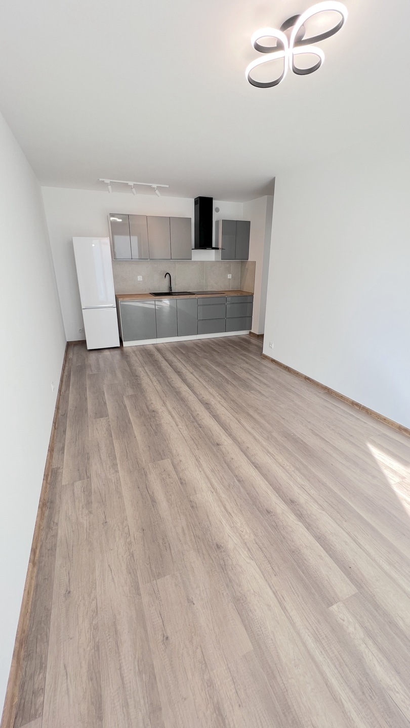 3 pokojowe w Nowym Centrum Lubonia - zdjęcie 2