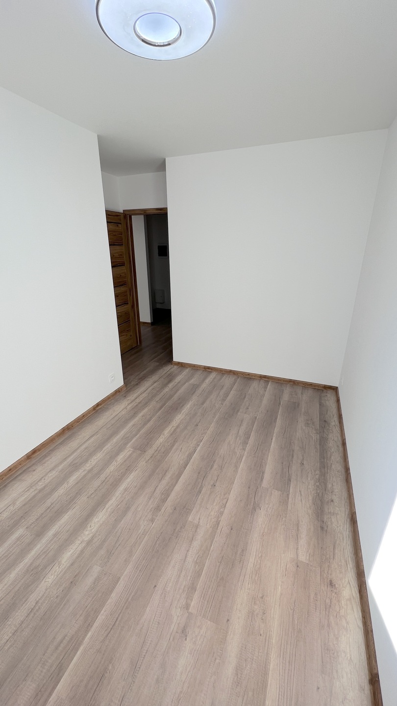 3 pokojowe w Nowym Centrum Lubonia - zdjęcie 4