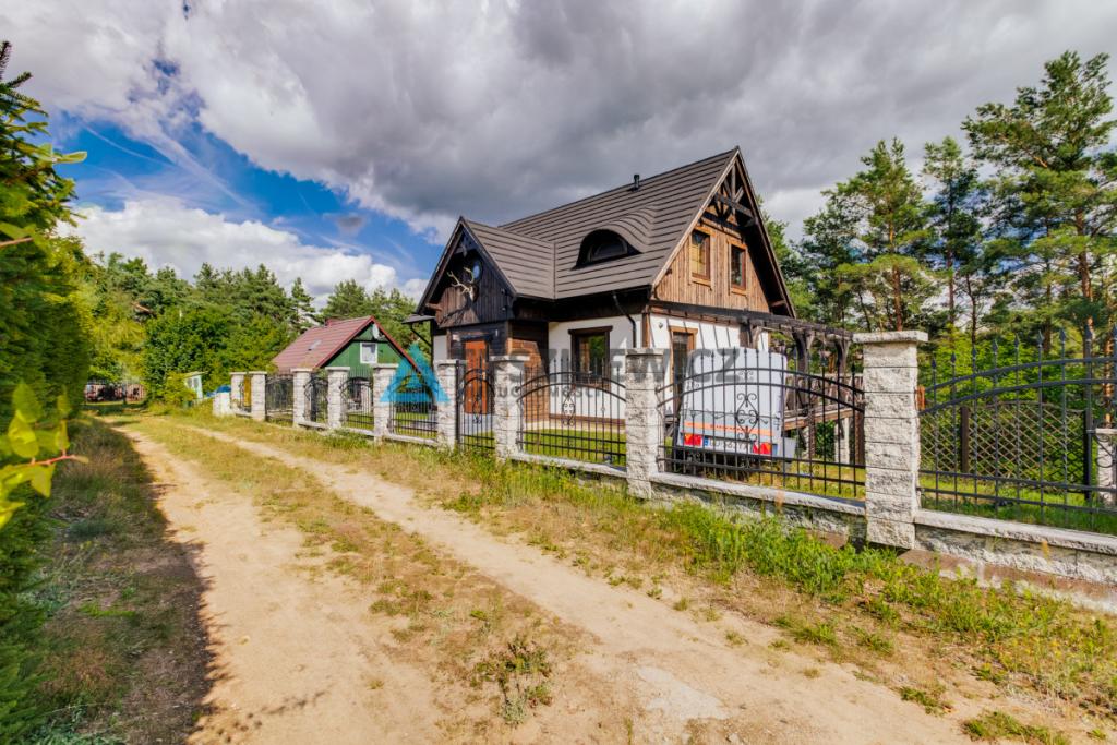 Dom z dostępem do linii brzegowej jeziora! - zdjęcie 13