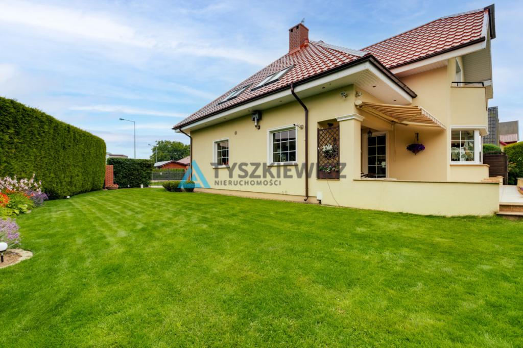 Dom z pięknym ogrodem, ponadczasowa klasyka - zdjęcie 26