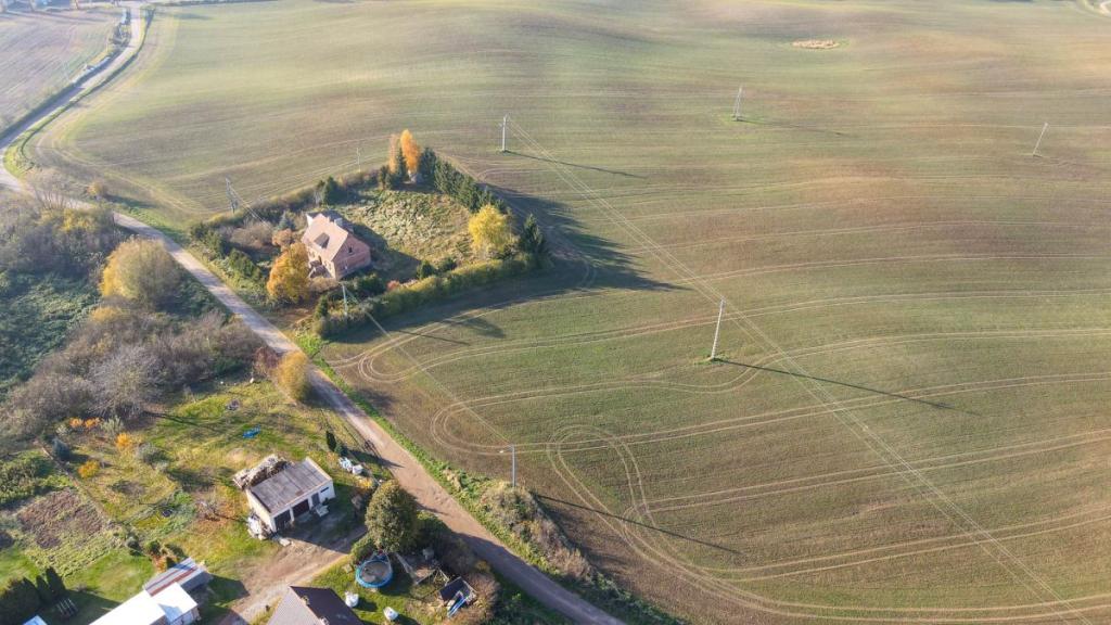 Piękna działka nad jeziorem w Jeleniu - zdjęcie 15