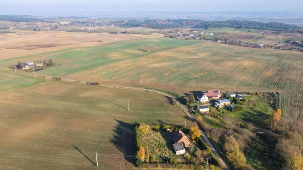 Piękna działka nad jeziorem w Jeleniu - zdjęcie 11