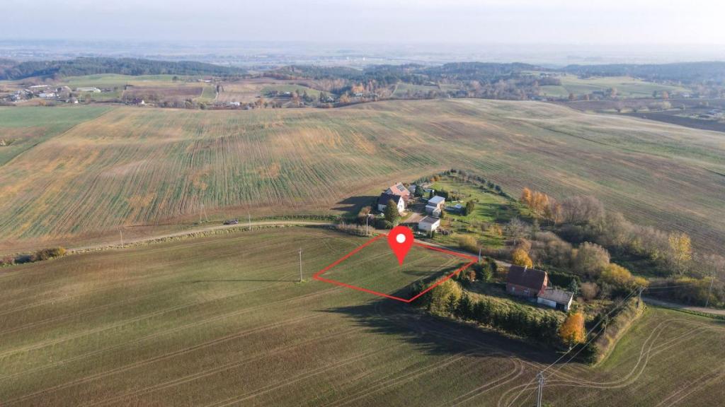 Piękna działka nad jeziorem w Jeleniu - zdjęcie 2