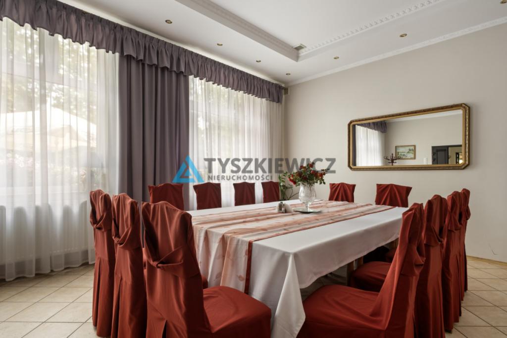 Restauracja i Hotel KARTUZY - zdjęcie 8