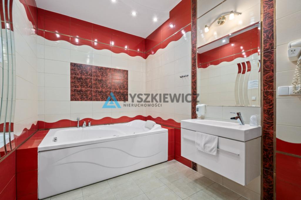 Restauracja i Hotel KARTUZY - zdjęcie 15
