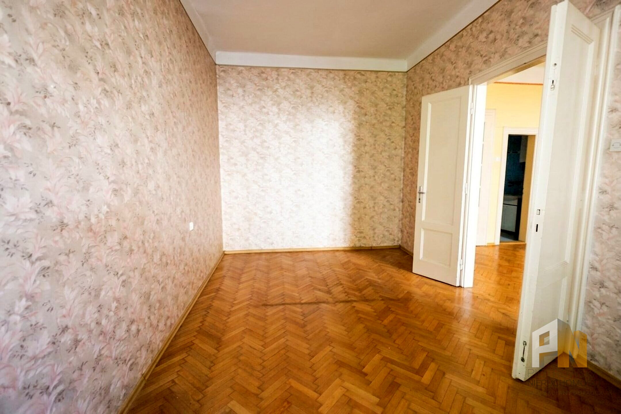 Mieszkanie 63,50m2 na parterze w centrum - zdjęcie 3