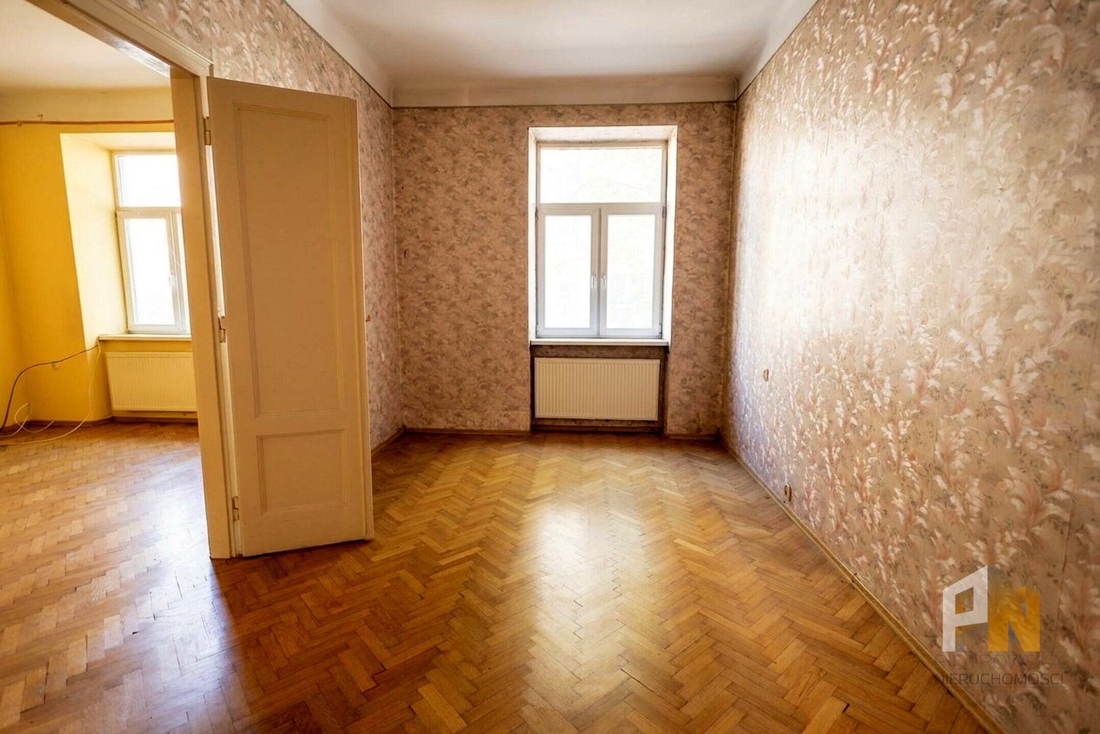 Mieszkanie 63,50m2 na parterze w centrum - zdjęcie 2