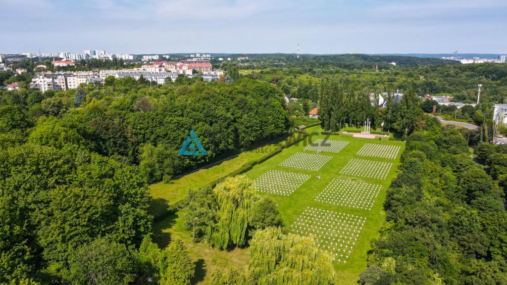 Nieprzeciętne, nowe, loftowe mieszkanie na wzgórzu - zdjęcie 23