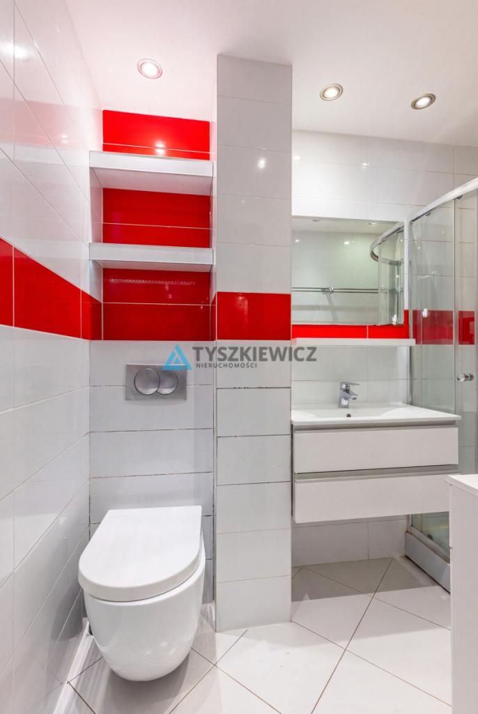 Przestronne mieszkanie w centrum Ustki - zdjęcie 8
