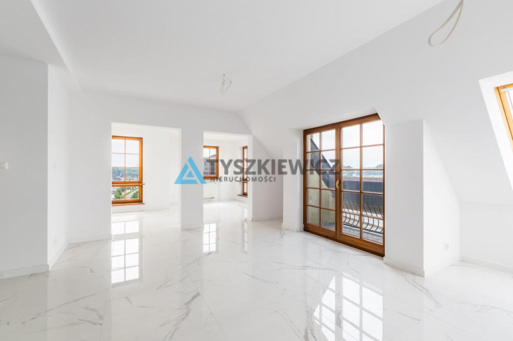 Prestiżowy apartament przy porcie w sercu Ustki - zdjęcie 6