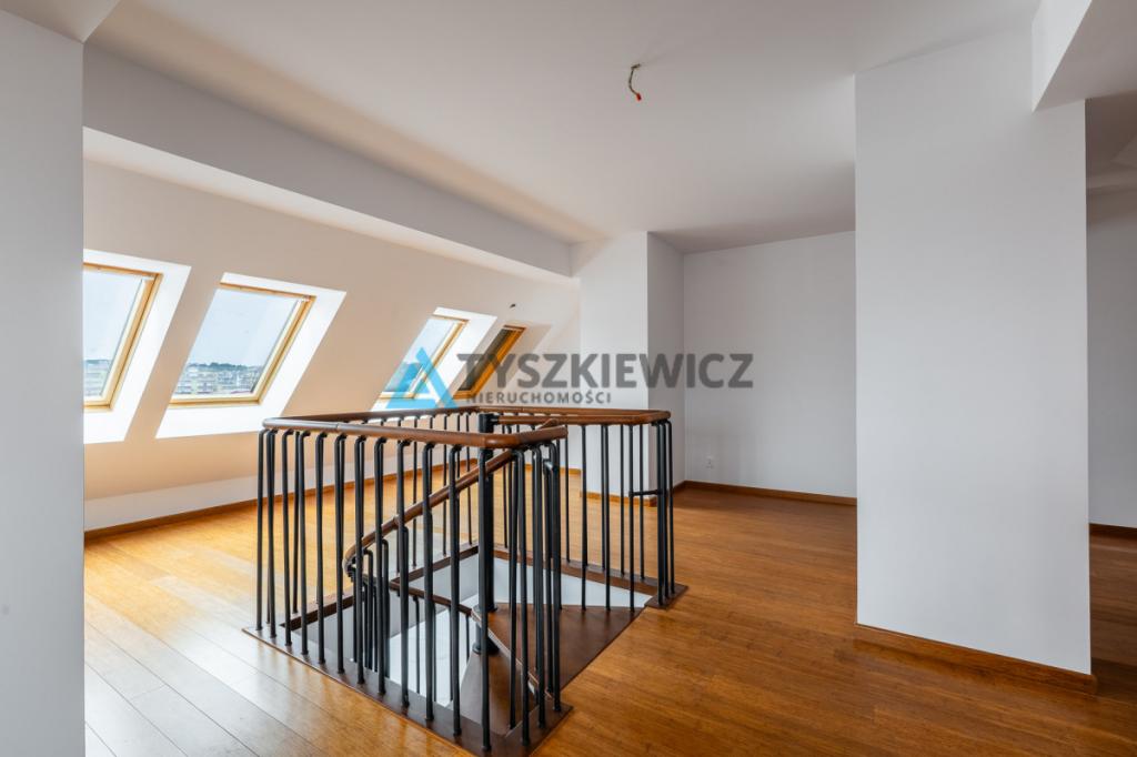 Prestiżowy apartament przy porcie w sercu Ustki - zdjęcie 21