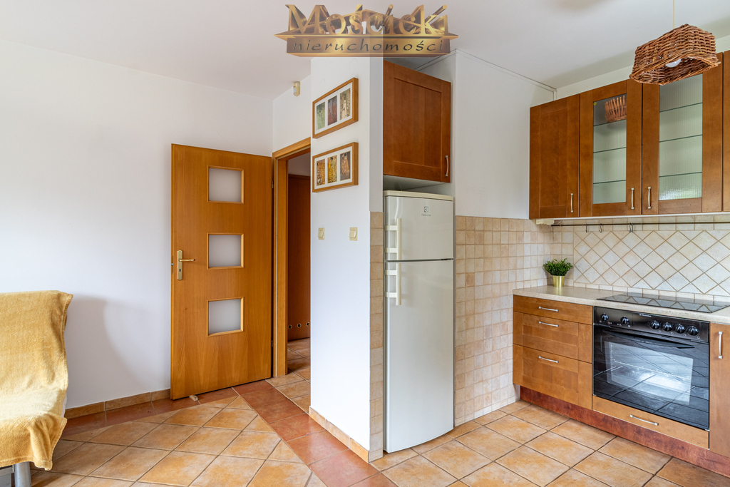 Bemowo dwa pokoje 40 m2 piętro 1/2 garaż podziemny - zdjęcie 6
