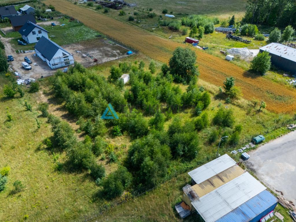 Działka budowlana w świetnej lokalizacji. - zdjęcie 3
