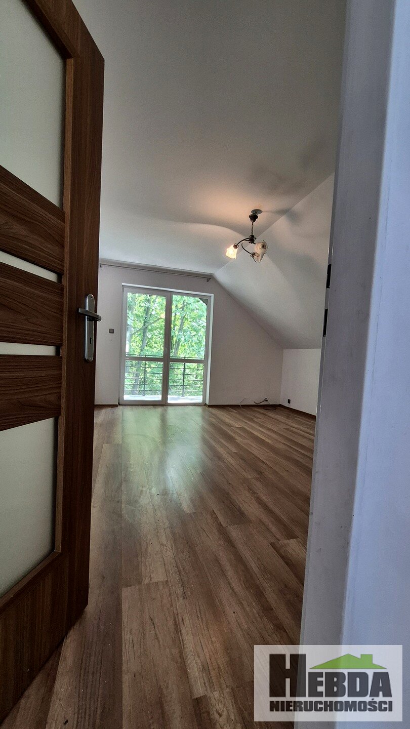 Tarnów - Krzyż, dom 130 m2 , 5 pokojowy z ogrodem 8 arów - zdjęcie 4