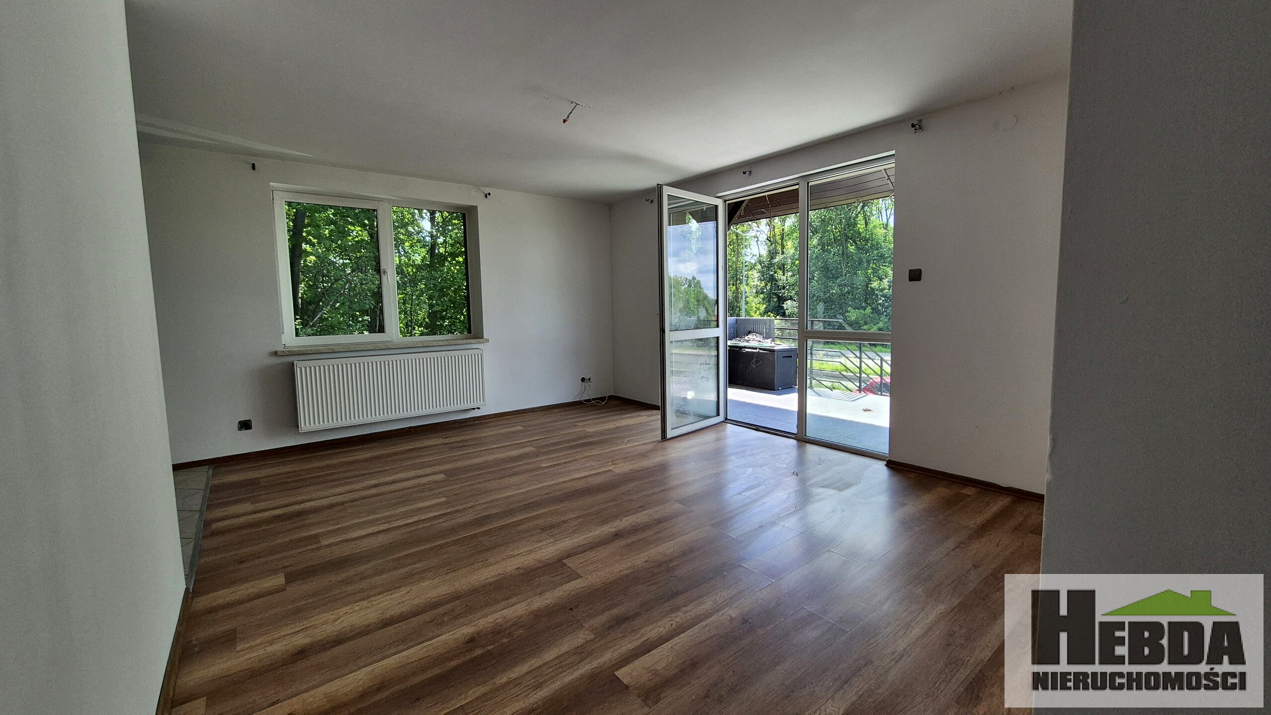 Tarnów - Krzyż, dom 130 m2 , 5 pokojowy z ogrodem 8 arów - zdjęcie 2