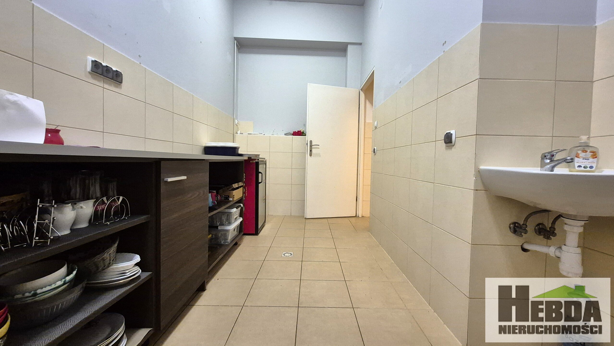 Tarnów, ul.Nowodąbrowska, 130 m2, budynek parterowy pod catering, imprezy okolicznościowe, magazyn, hurtownie ! - zdjęcie 7