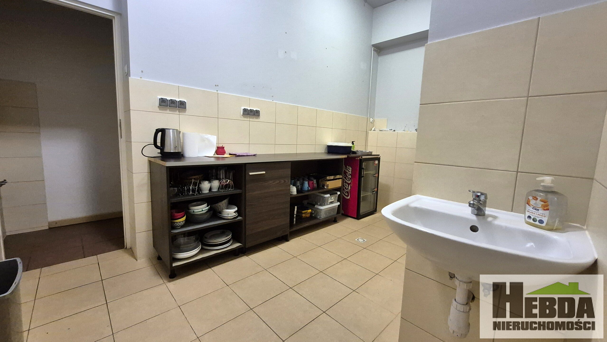 Tarnów, ul.Nowodąbrowska, 130 m2, budynek parterowy pod catering, imprezy okolicznościowe, magazyn, hurtownie ! - zdjęcie 6