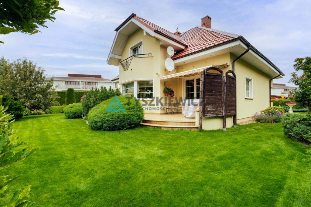 Dom z pięknym ogrodem, ponadczasowa klasyka - zdjęcie 29