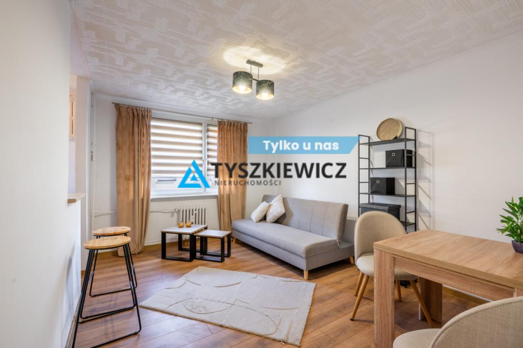 Dwupokojowe mieszkanie w centrum Chojnic - zdjęcie 1