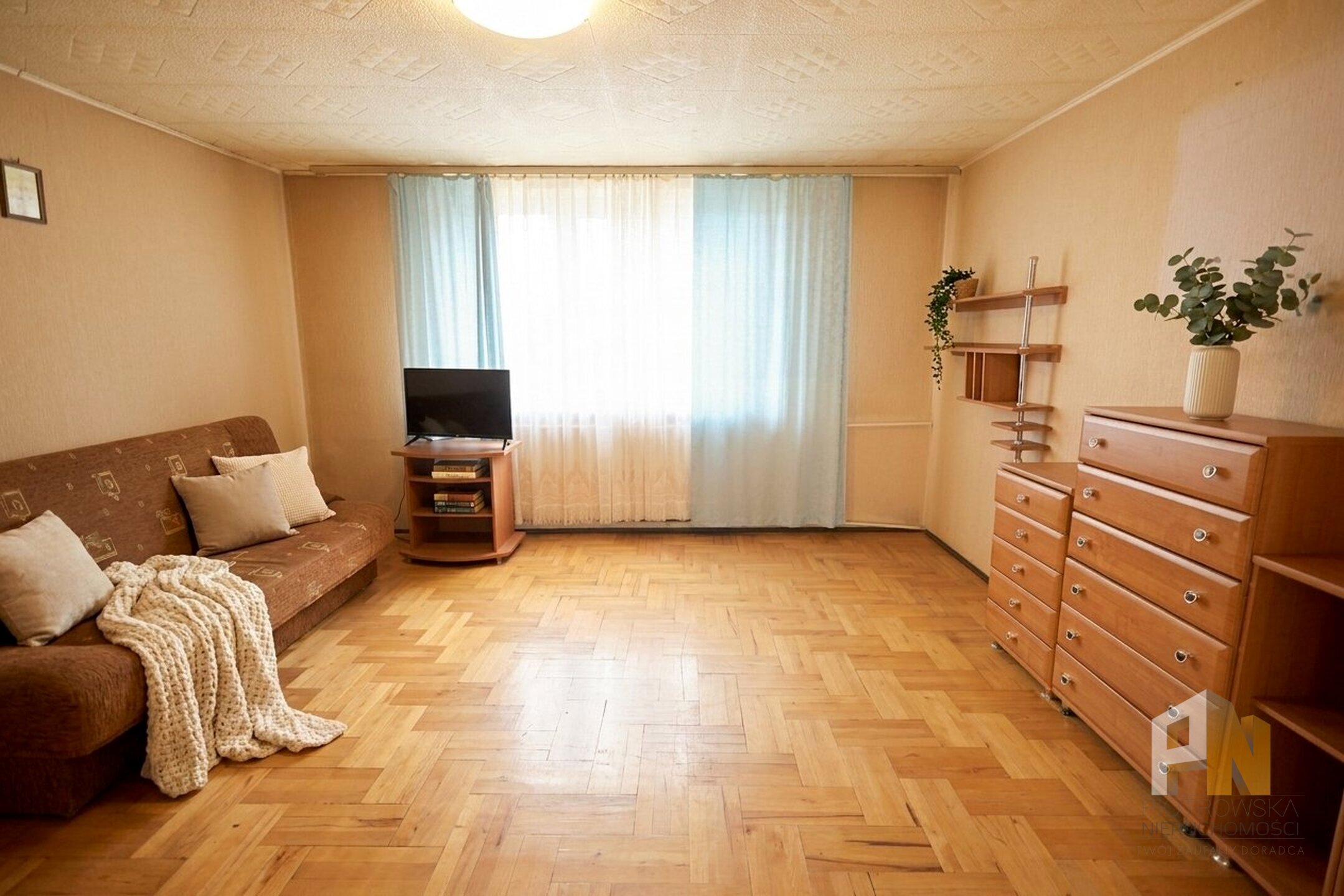 Dom do sprzedania w centrum - zdjęcie 1