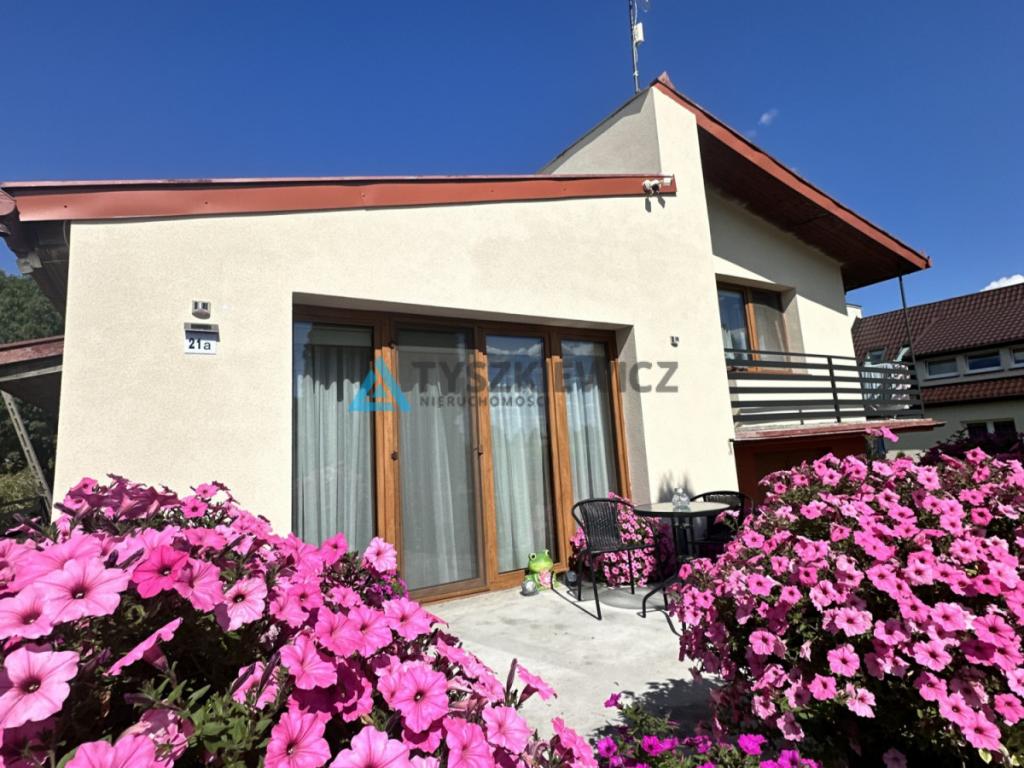 Dom jednorodzinny z ogrodem - komfort i prywatność - zdjęcie 17