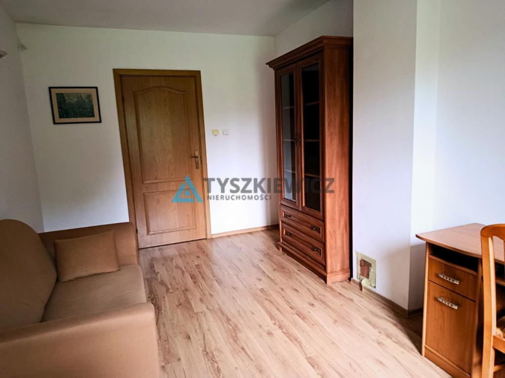 Wyjątkowe siedlisko z gotowym domem w Skarszewach - zdjęcie 9