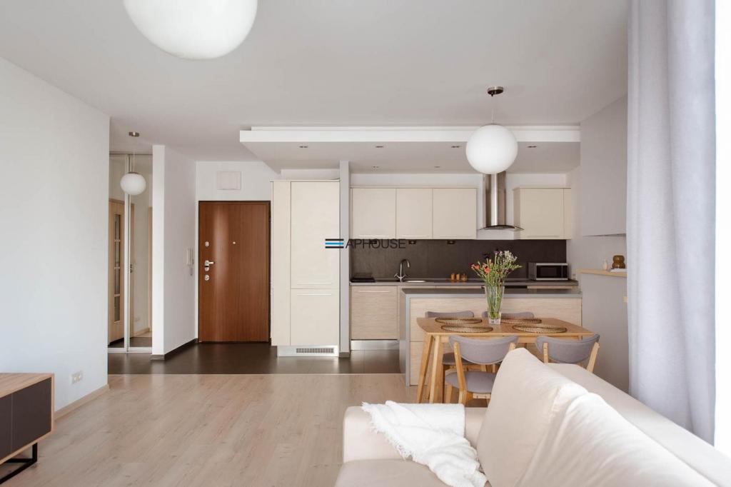 Mieszkanie 55 m², Kraków, Szlak - zdjęcie 2