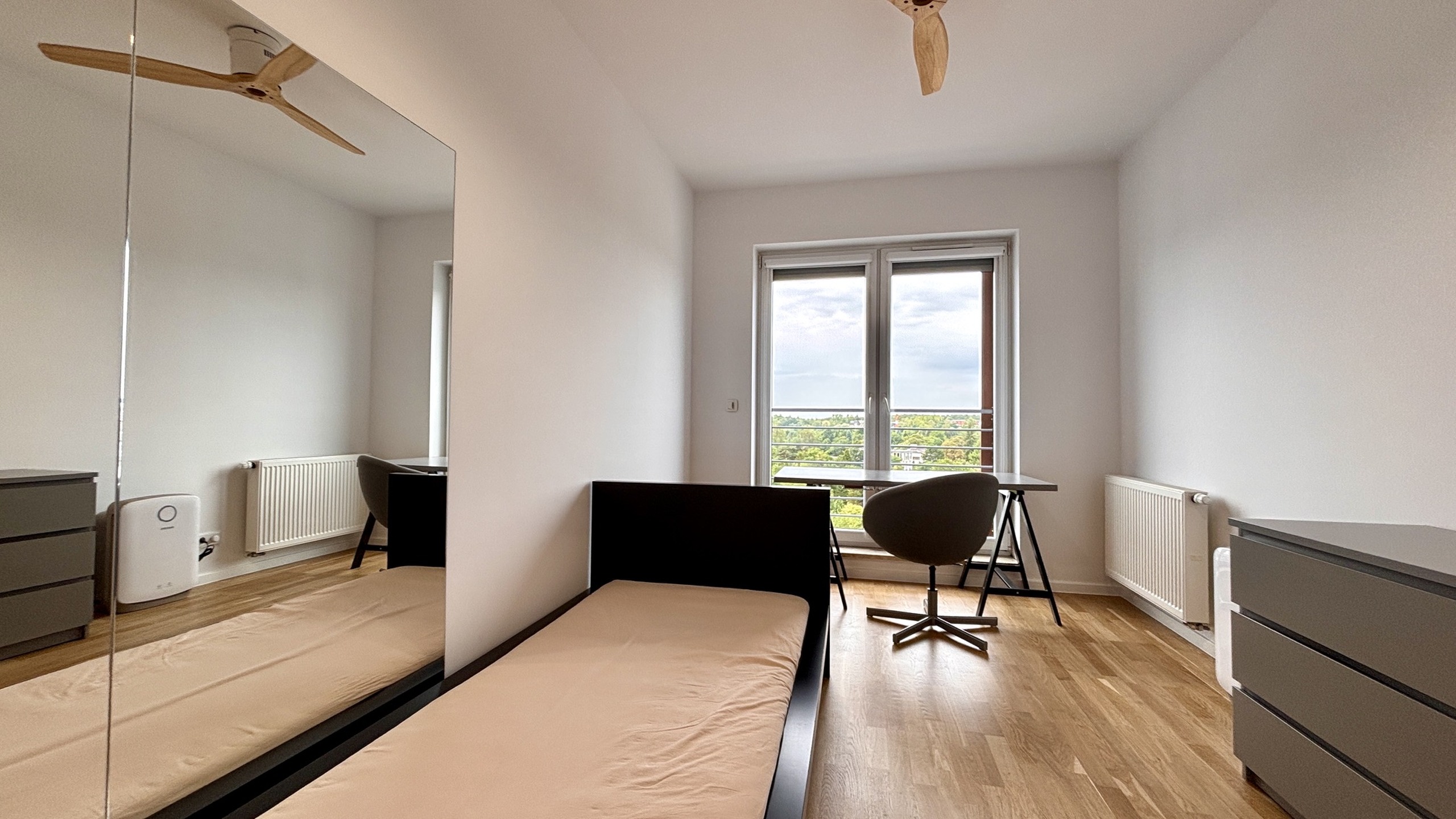 Unikatowy apartament 136m z ogromnym tarasem Perła Katowic 4 pok klima 2 łazienki 2 garaże komórka lokatorska - zdjęcie 5