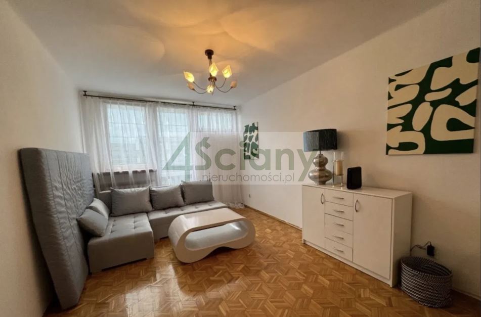 Mieszkanie 48 m², Warszawa, Śródmieście, Grzybowska - zdjęcie 1