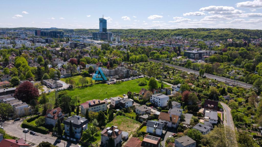 Działka zabudowana 608m2 - zdjęcie 14