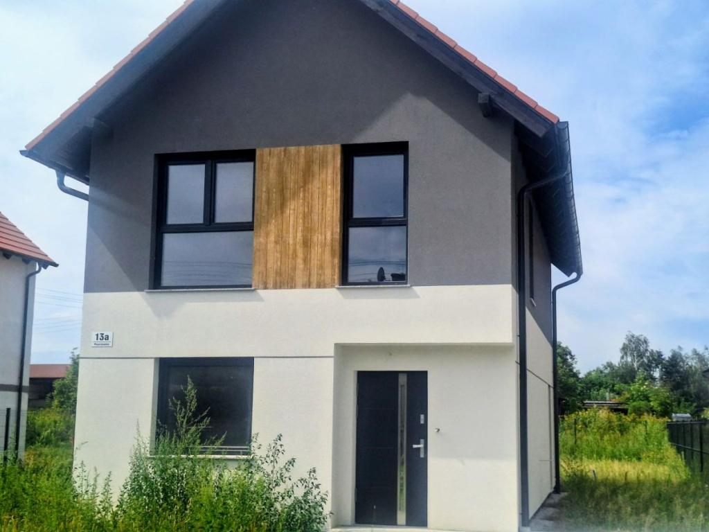kanalizacja, bez skosów, duża działka - zdjęcie 1