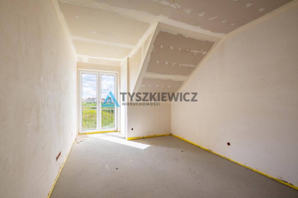 Dom w zabudowie bliźniaczej z ogrodem | garaż - zdjęcie 11