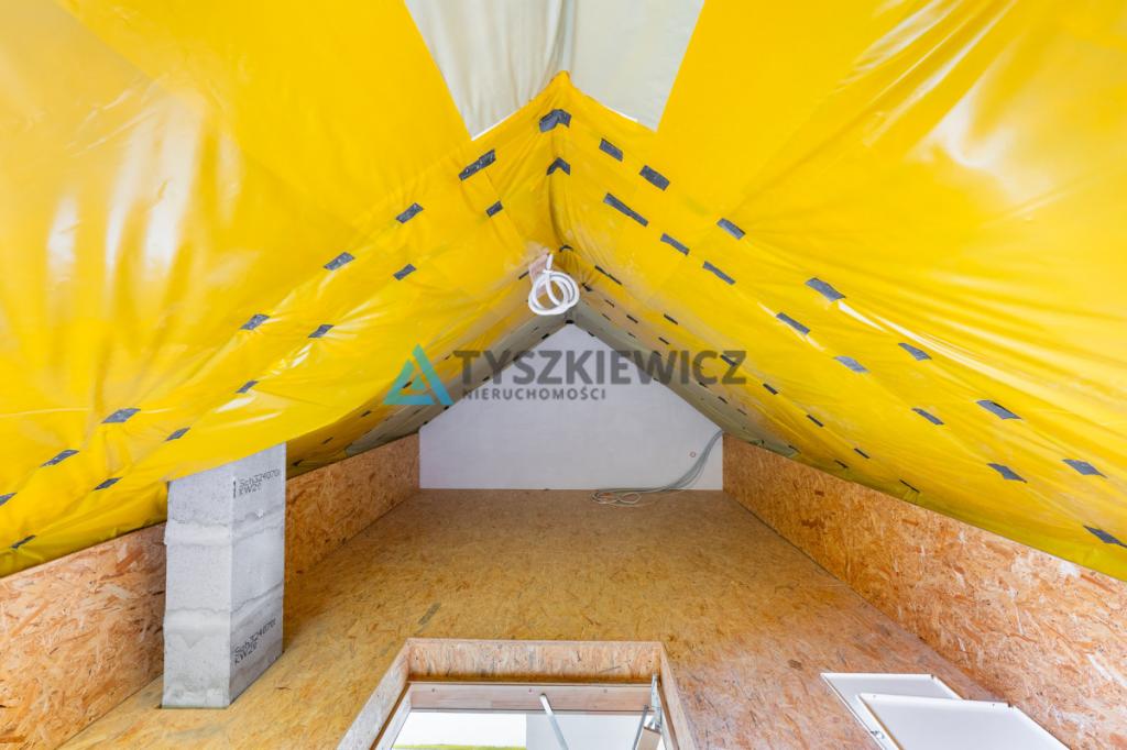 Dom w zabudowie bliźniaczej z ogrodem | garaż - zdjęcie 14