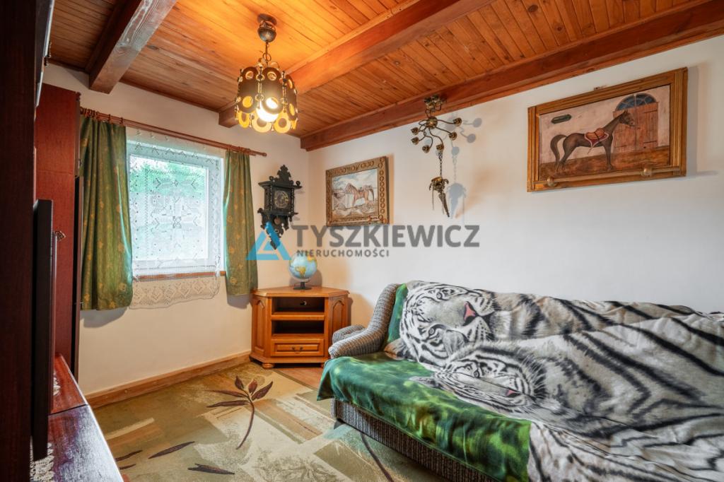 Nietuzinkowy dom wolnostojący w Soszycy - zdjęcie 11