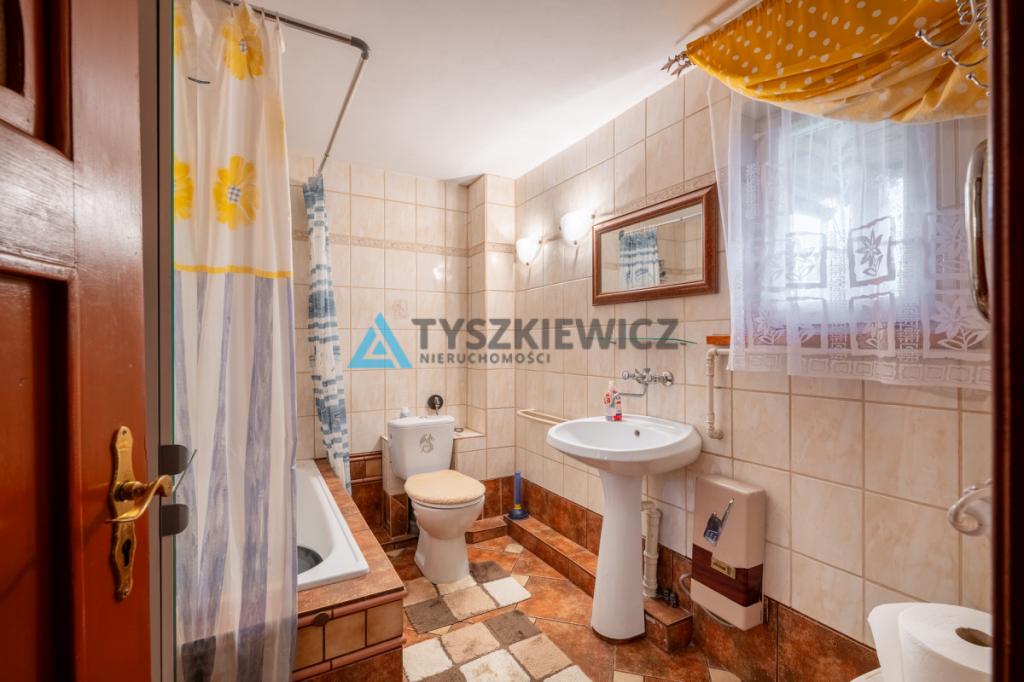 Nietuzinkowy dom wolnostojący w Soszycy - zdjęcie 14