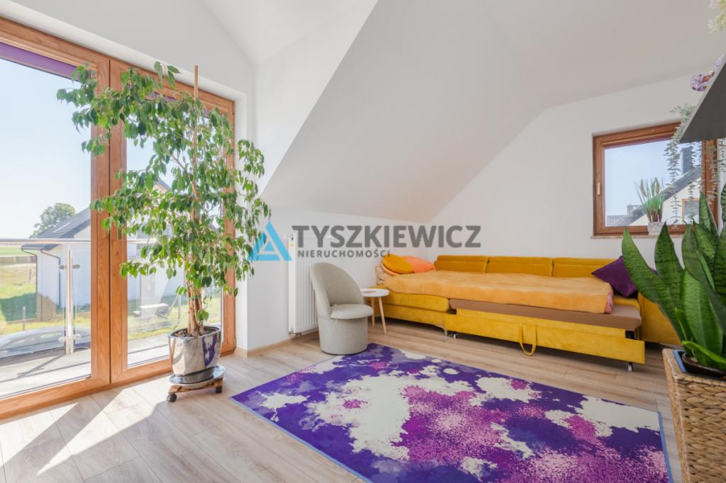 Nowoczesny dom z garażem i ogrodem - zdjęcie 20